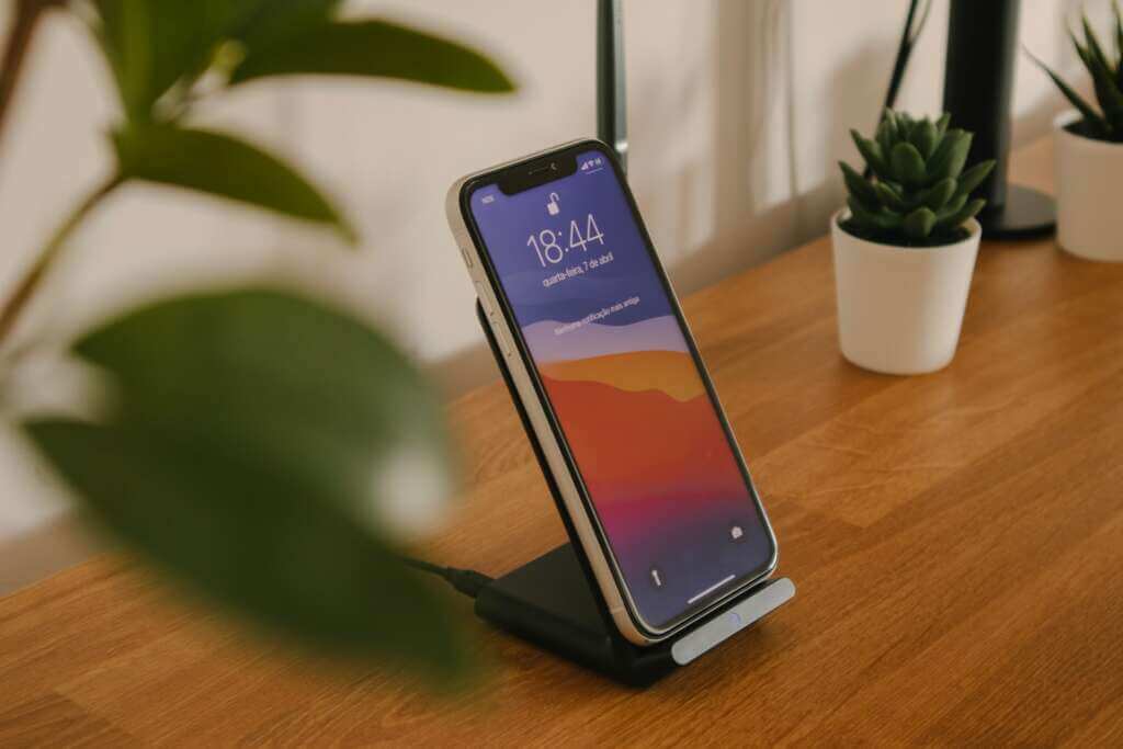Qi wireless charger to recharge your power bank Qi wireless charger to recharge your power bank