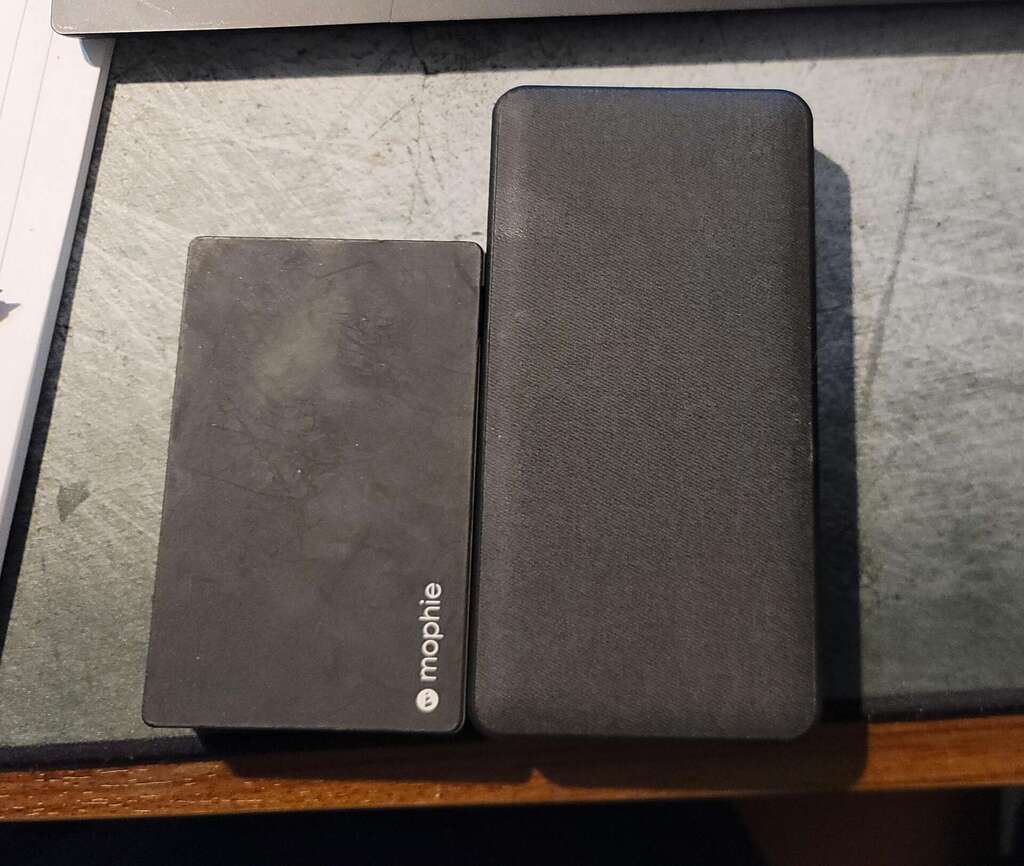 Mophie Powerstation 10000 Size Compare